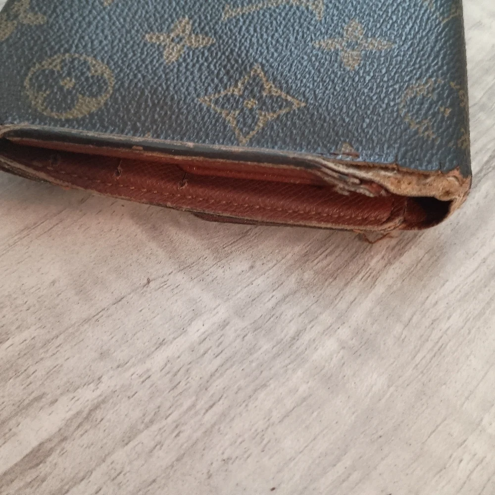 Louis Vuitton Monogram Porte Tresor International Trifold Long Wallet - Picture 6 of 12